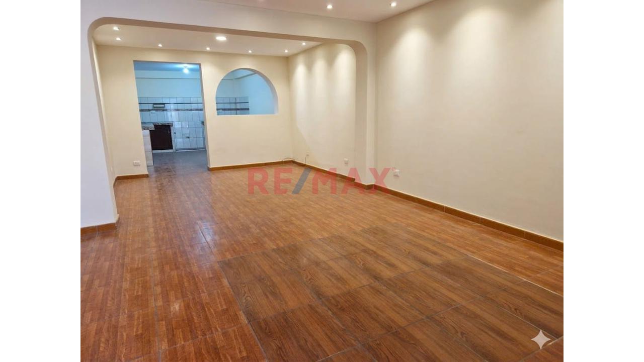 🏠Unica En La Urb. San Felipe Comas Departamento + Mini Departamento En 1Er Piso - 2