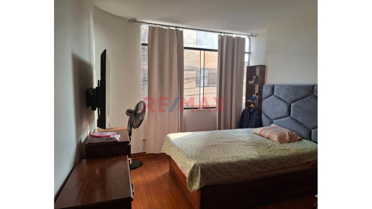 Tu Nuevo Hogar De 3 Niveles! Espacio, Comodidad Y Privacidad Para Todos — foto 11