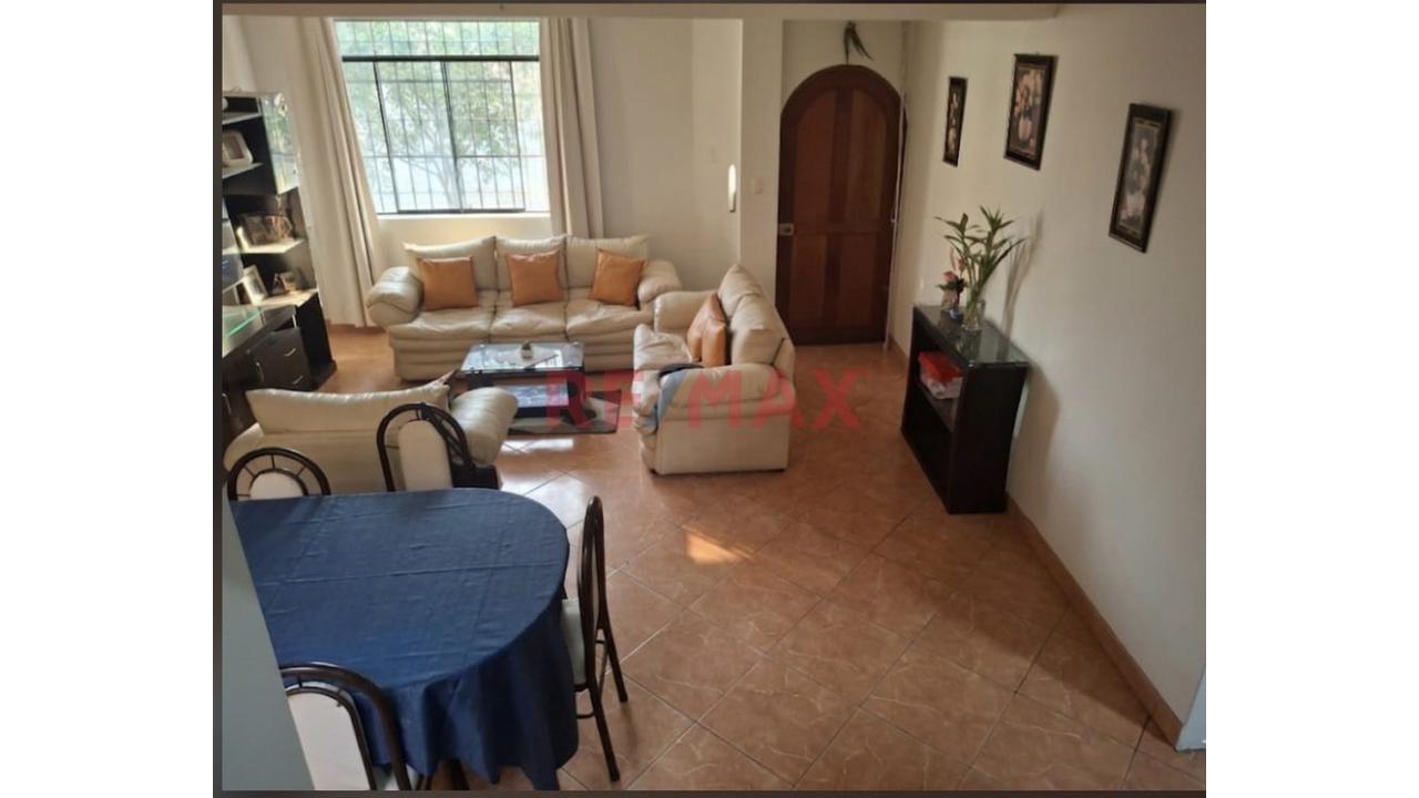 Tu Nuevo Hogar De 3 Niveles! Espacio, Comodidad Y Privacidad Para Todos — foto 5