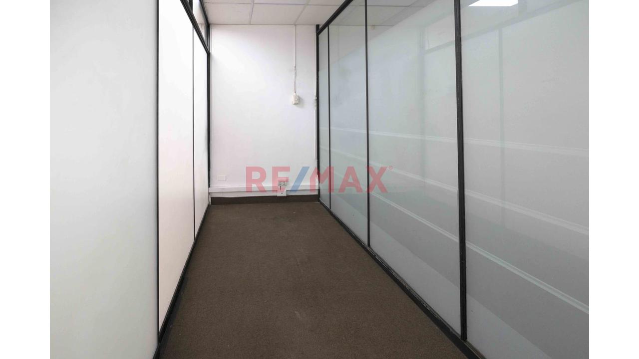 Alquiler Local Comercial - Av Javier Prado - 4