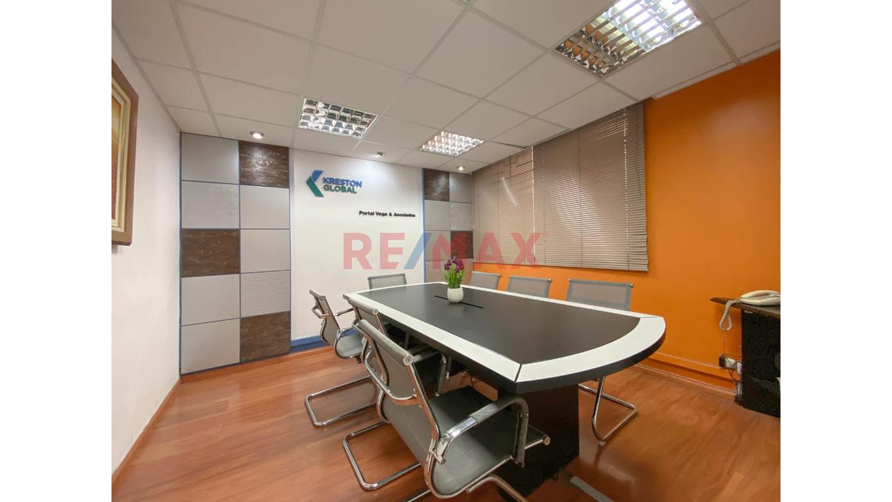 Local comercial de 212 m² en San Isidro — foto 2