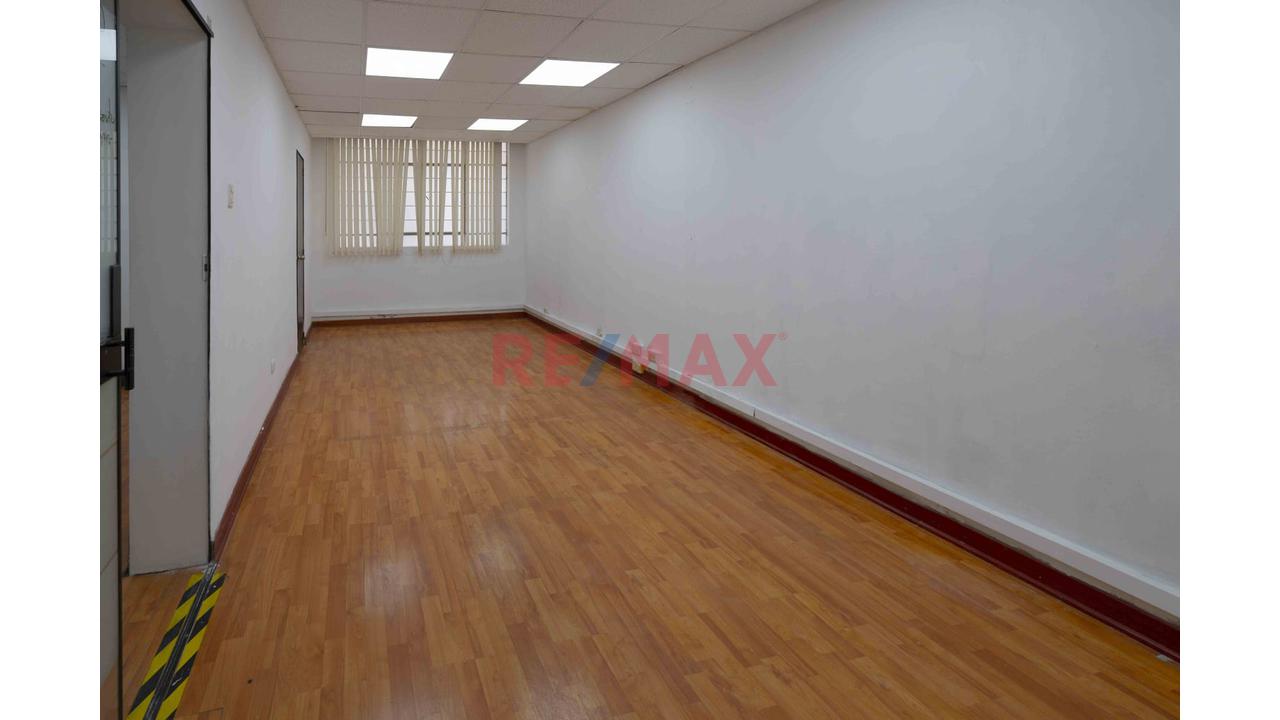 Alquiler Local Comercial - Av Javier Prado - 7