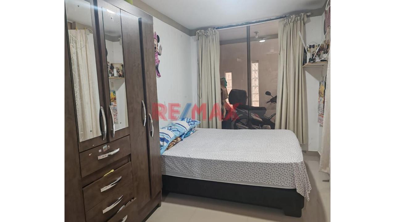 🏡🏡Se Vende Casa En Urb. Villa California En Toda La Av. Grau De Castilla A Solo S/ 200 Mil Soles 💵 💵 (6X12) — foto 6