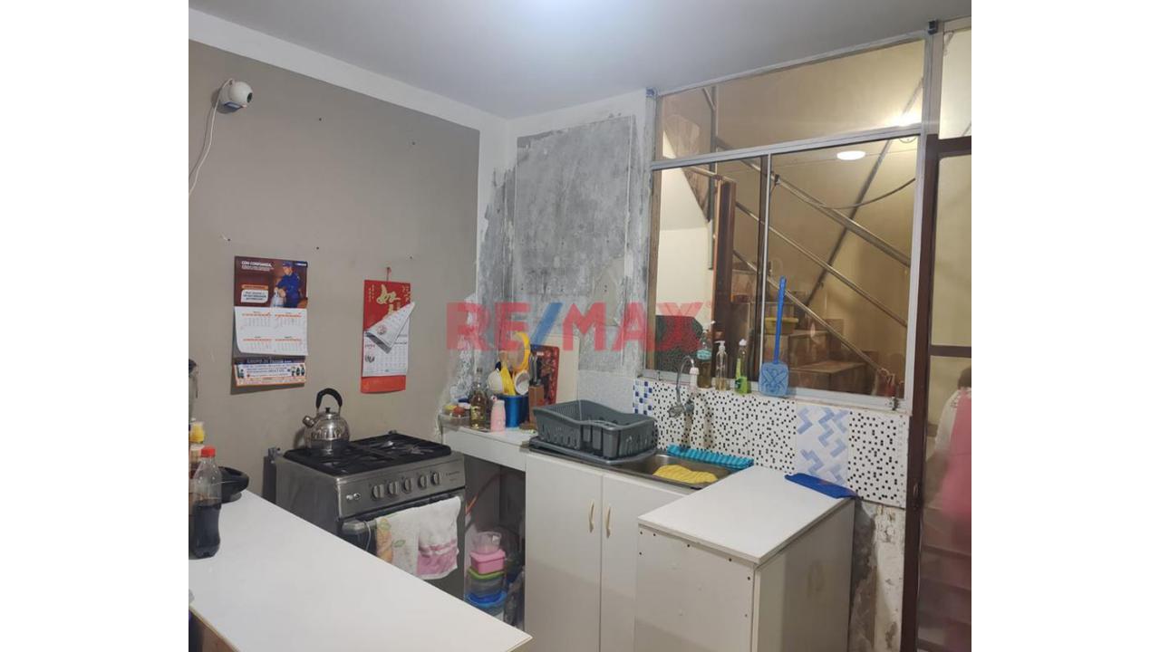 🏡🏡Se Vende Casa En Urb. Villa California En Toda La Av. Grau De Castilla A Solo S/ 200 Mil Soles 💵 💵 (6X12) — foto 5