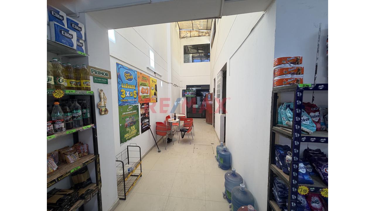 Se Alquila Local Comercial De 200 M2 En La Av. Jose Quiñones 465 Chiclayo - 11