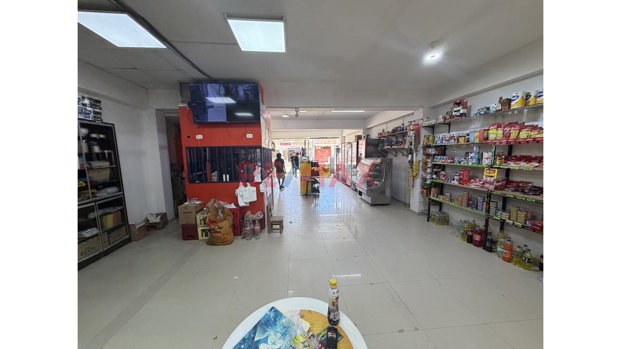 Se Alquila Local Comercial De 200 M2 En La Av. Jose Quiñones 465 Chiclayo - 12