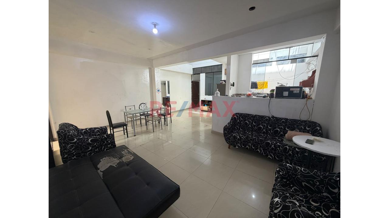 Se Alquila Local Comercial De 250 M2 En La Av. Jose Quiñones 465 Chiclayo - 16