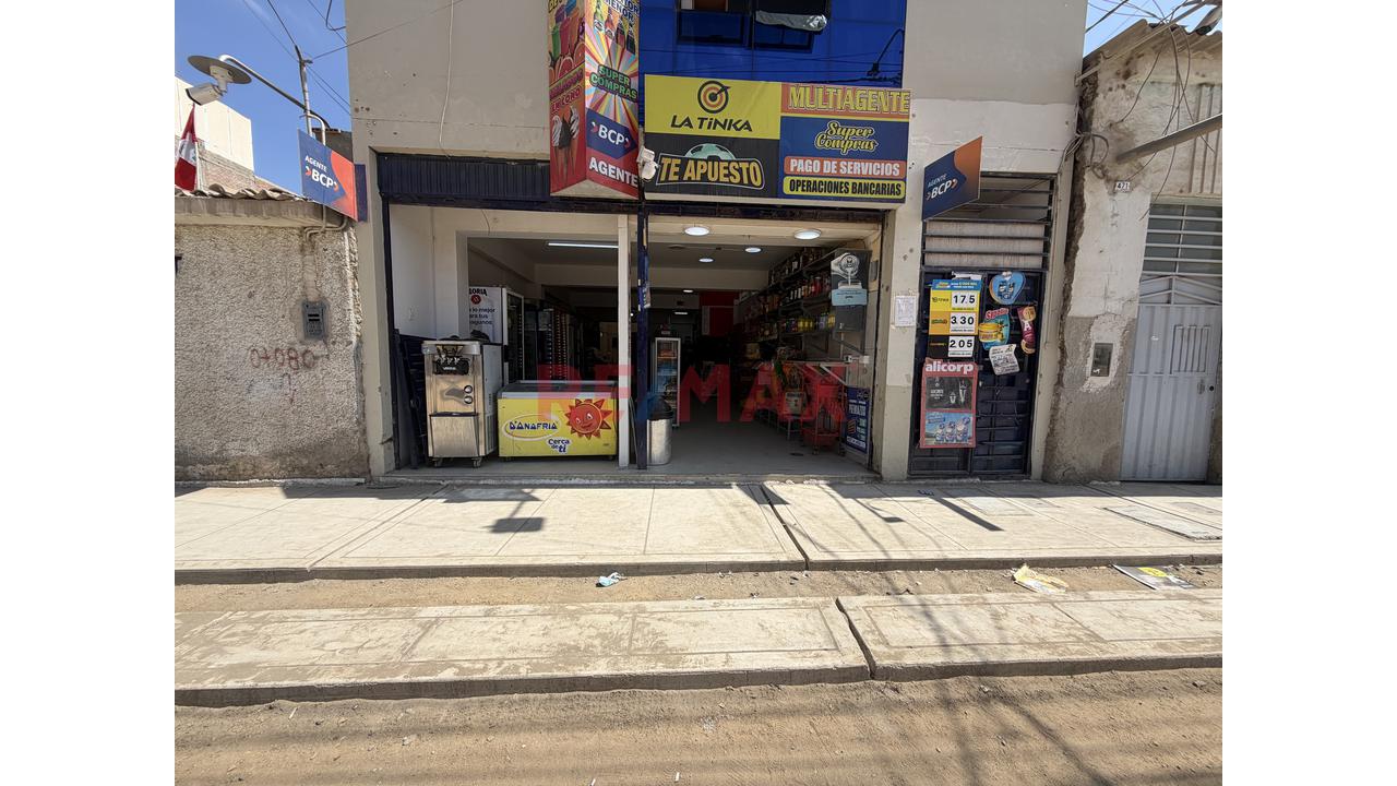 Se Alquila Local Comercial De 200 M2 En La Av. Jose Quiñones 465 Chiclayo - 4