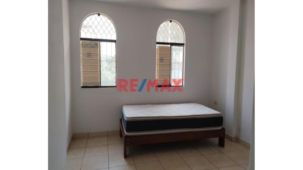 🏡 ¡Bajo De Precio ! Venta De Casa De 2 Pisos En Urb. Ignacio Merino Ii Etapa A Unos Pasos De Utp🏠✨ - 7