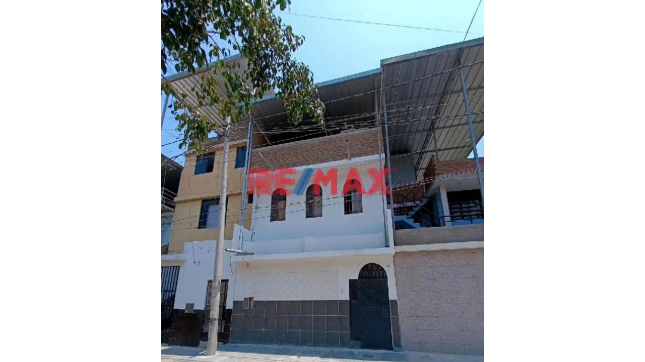 🏡 ¡Bajo De Precio ! Venta De Casa De 2 Pisos En Urb. Ignacio Merino Ii Etapa A Unos Pasos De Utp🏠✨ - 1