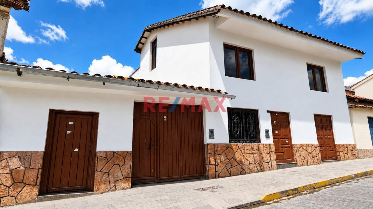 Casa Con Potencial Hotelero En El Centro Histórico De Cusco - 1