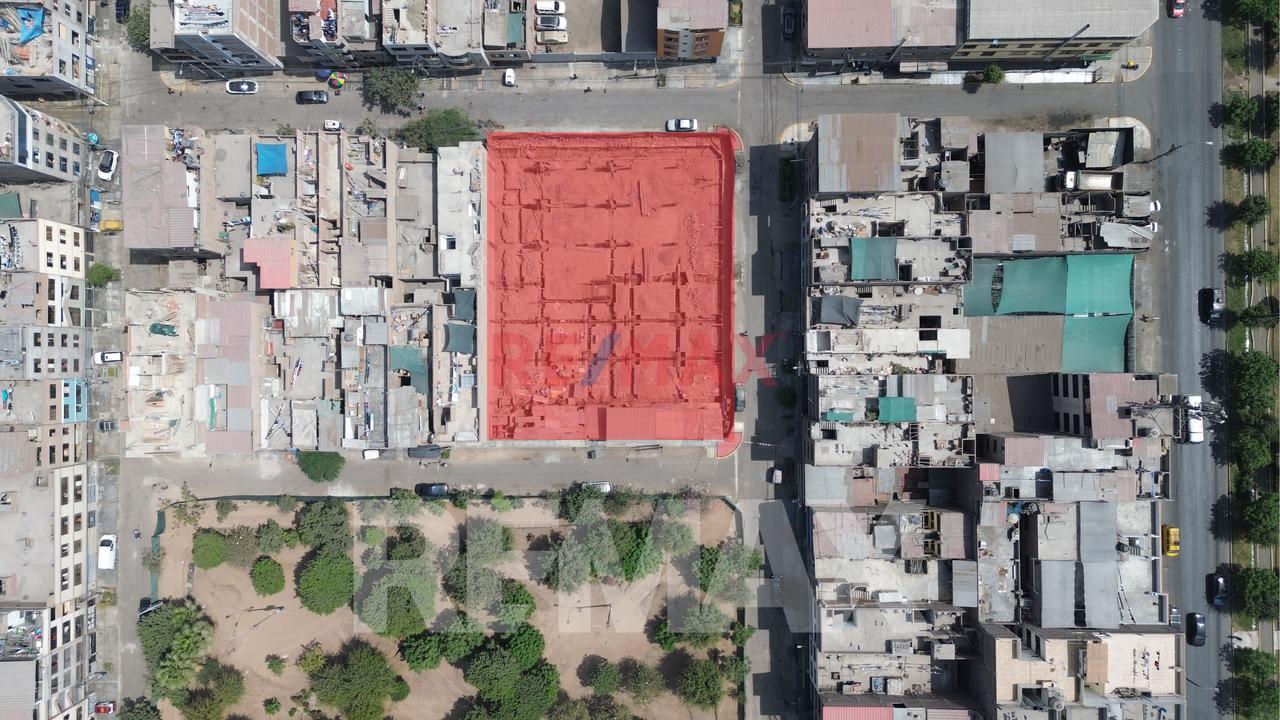 Terreno En Venta – Alto Potencial Comercial Y Proyecto Inmobiliario – Frente A Parque Zonificacion Cv - 2