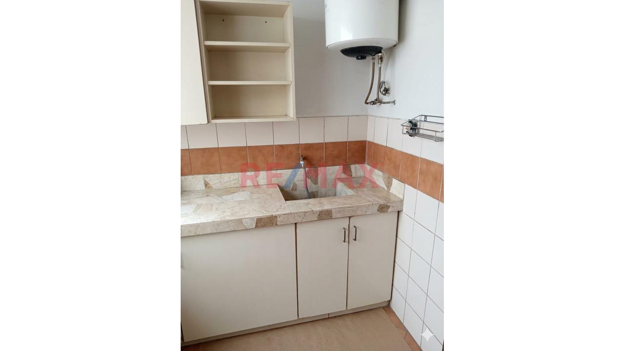 Departamento En Venta En Av. Monte De Los Olivos 973 – Dpto. 5 Piso Sin Ascensor, Santiago De Surco — foto 3