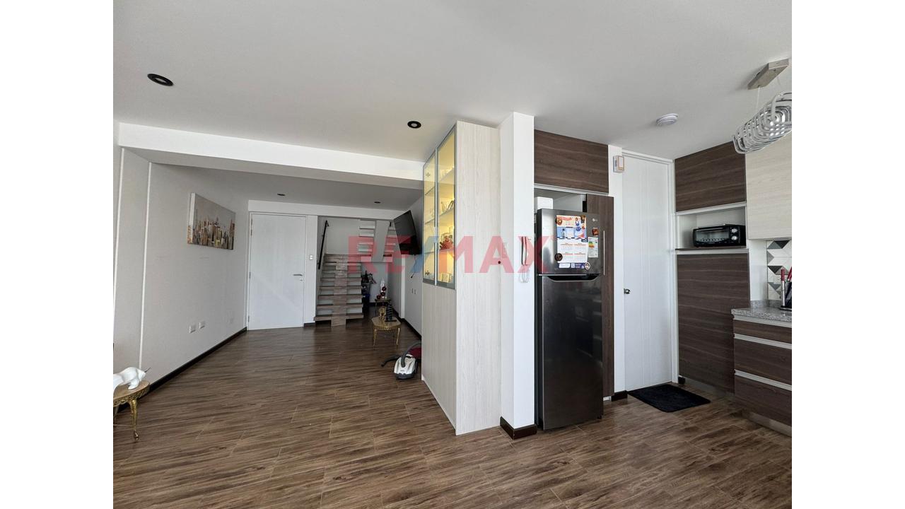 Duplex Moderno Con Estilo Unico - 1