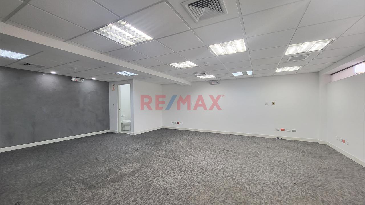 Oficina Ejecutiva En Alquiler En San Isidro – Ideal Para Firmas De Prestigio — foto 2