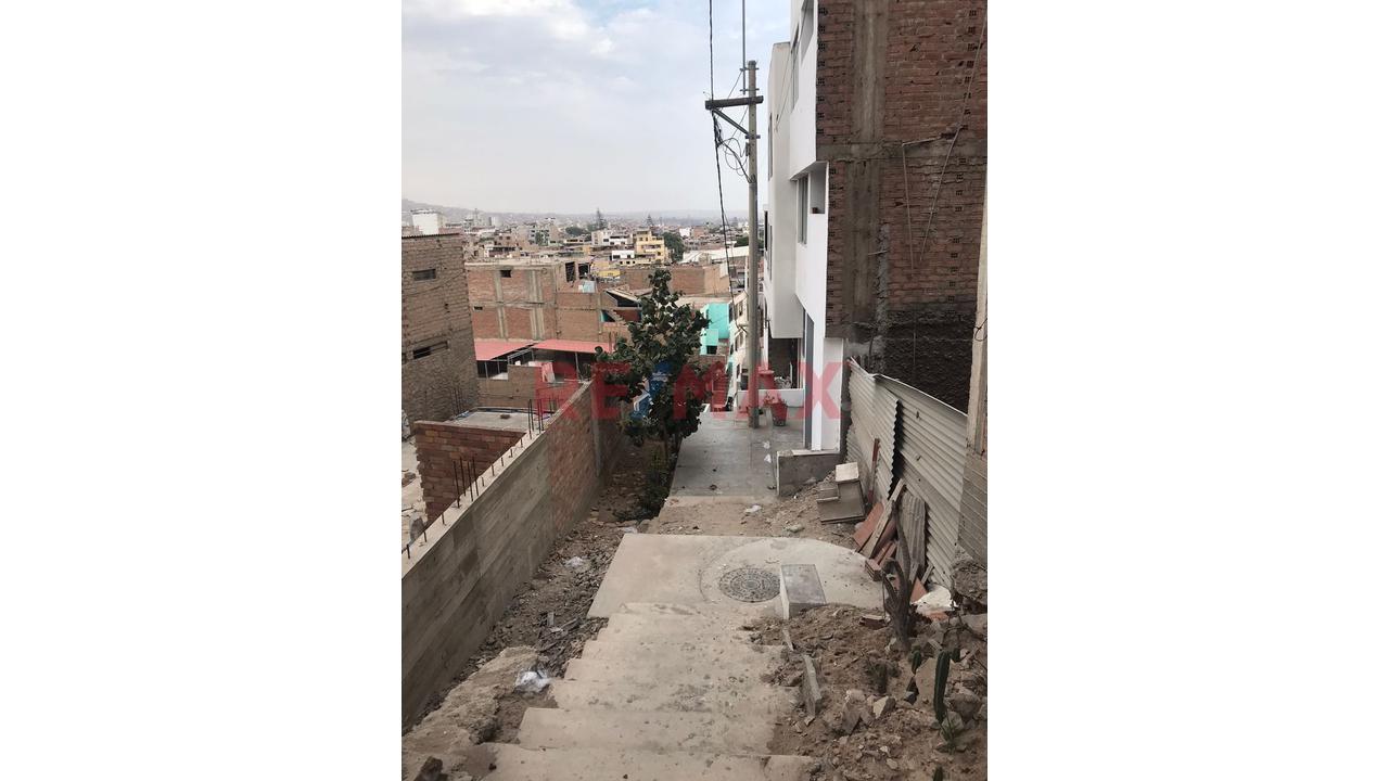 Venta De Casa En El Distrito De San Juan De Miraflores ,Cuenta Con Constancia De Posesion - 4