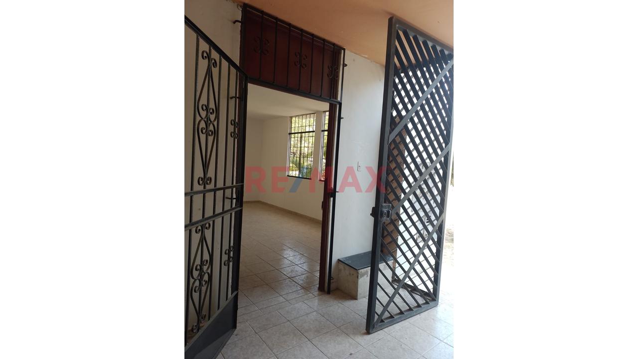 Venta De Departamento En 1Er Piso Urb.Tallanes - 4