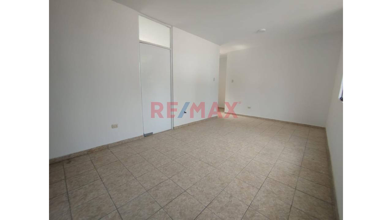 Venta De Departamento En 1Er Piso Urb.Tallanes - 6