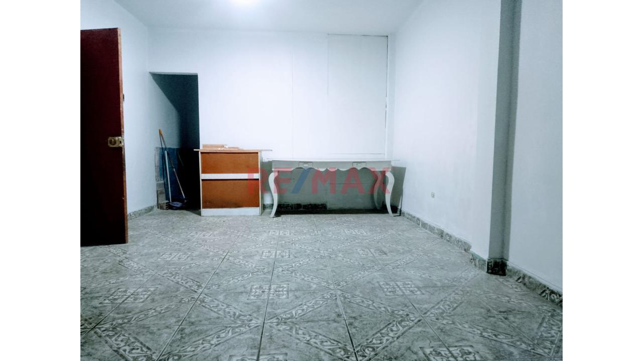 Alquiler Local Comercial En San Juan De Lurigancho - 2