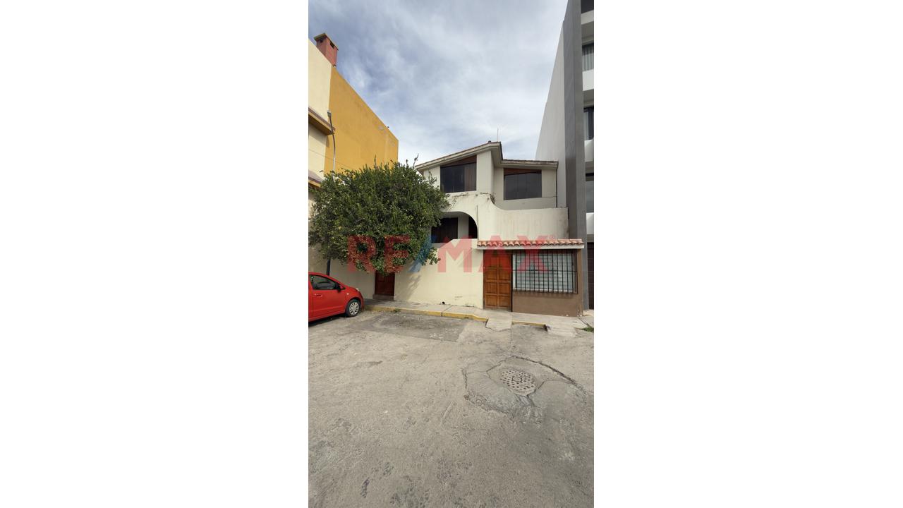 Se Alquila Casa Para Empresas - 1