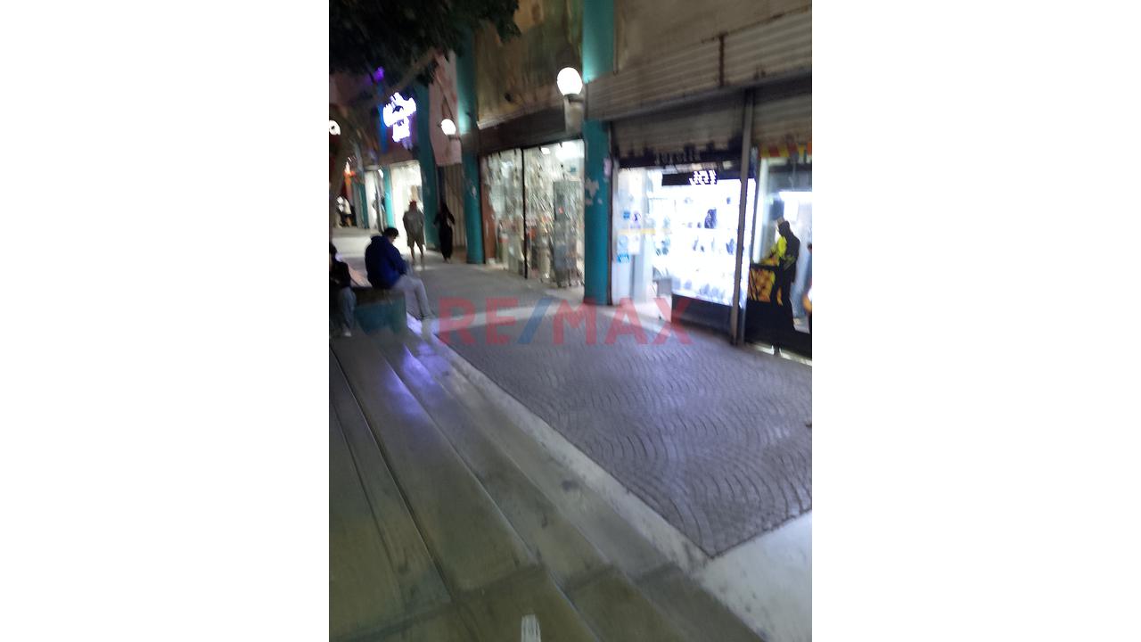🏢 Local Comercial En Venta - 13