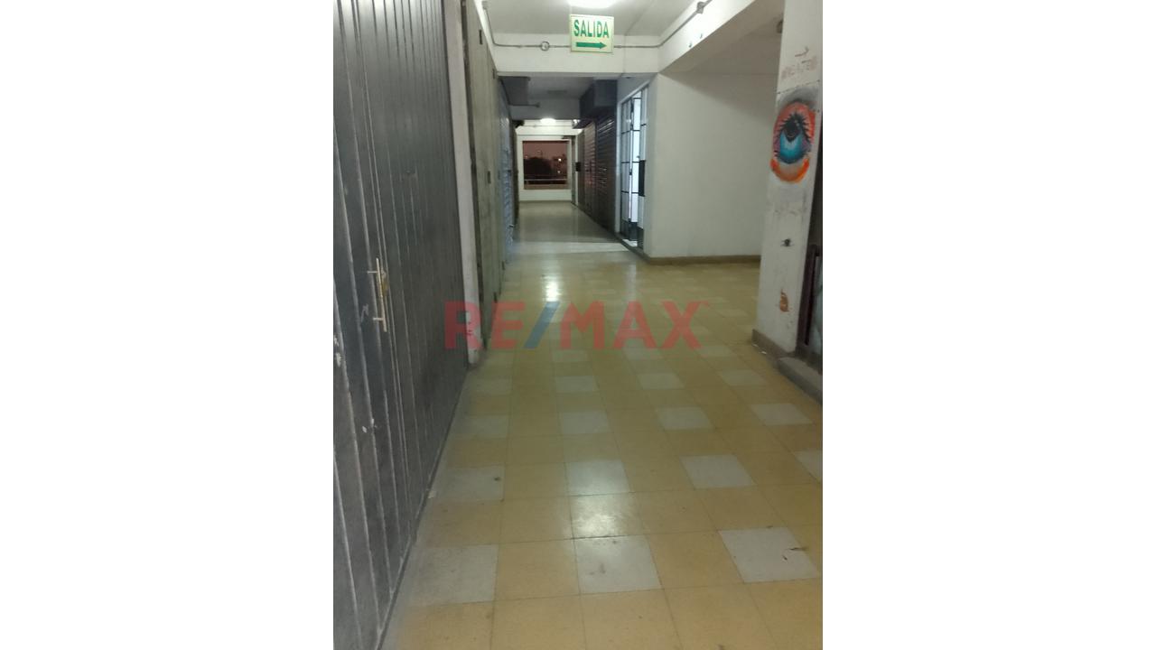 🏢 Local Comercial En Venta - 5