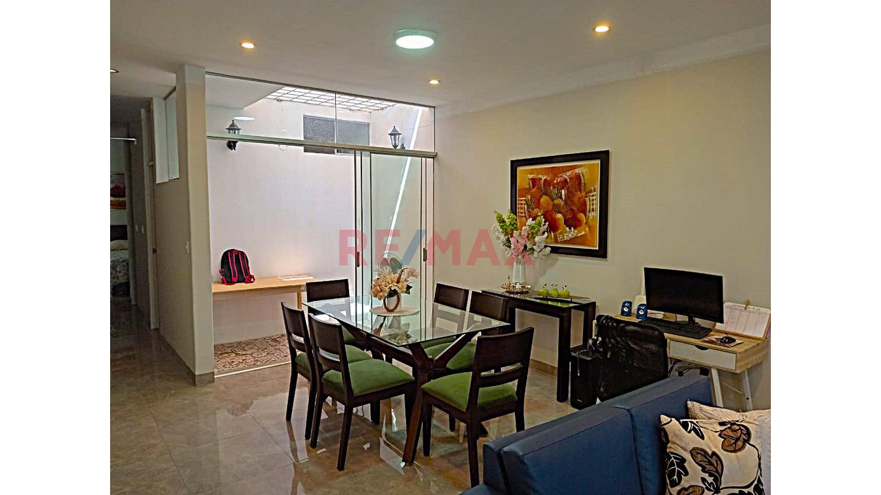 😃 De Ocasión 🏡 Casa En Venta Urb. Palmeras De Centenario Av. Principal Etapa 1 📏 A.T 140 M² Y A.C 108 M² 🌴🌴🌴 - 8