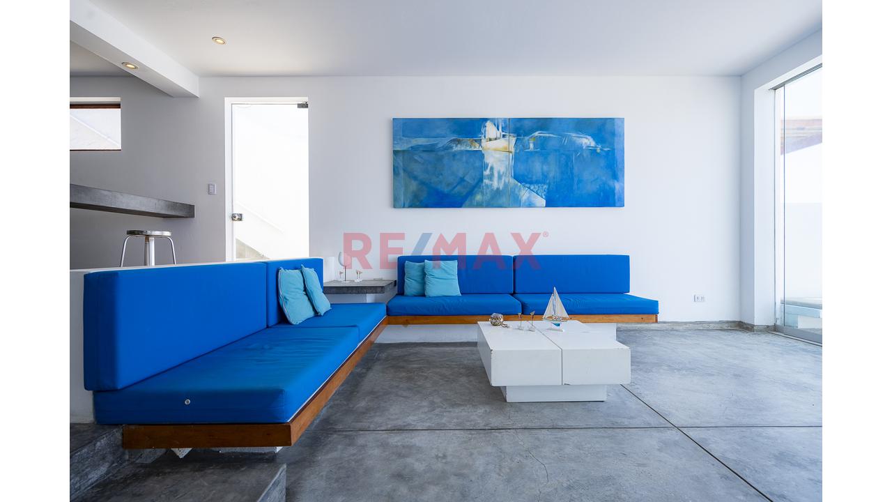 Casa de Playa en Venta de 4 dormitorios ubicado en Cerro Azul Casa de Playa en Venta de 4 dormitorios ubicado en Cerro Azul