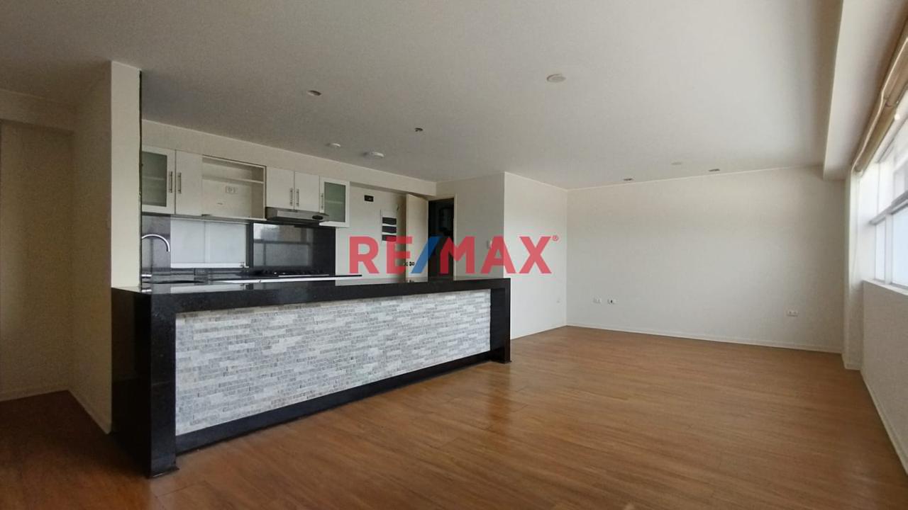 Moderno Y Elegante Departamento En Valle Hermoso – Surco