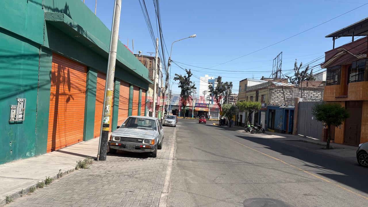 ¡Amplio Local Comercial Con Alta Exposición Y 5 Accesos A La Calle! - 7