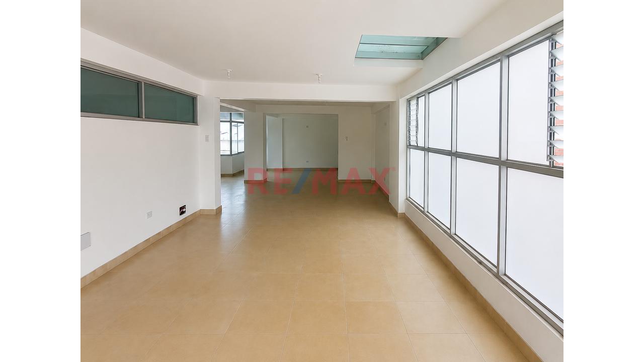🏢✨ Exclusivo Local Comercial En Alquiler – Urubamba, Cusco ✨🏢 - 12