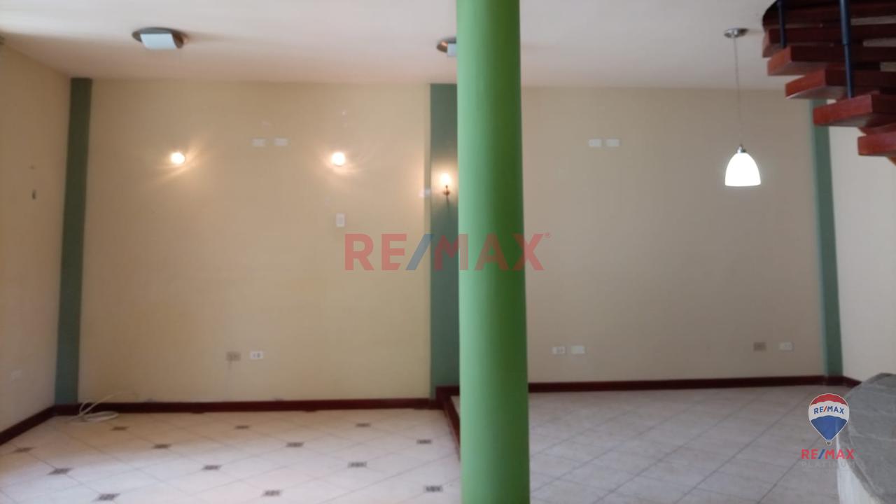 Casa de 5 dormitorios ubicado en Piura Casa de 5 dormitorios ubicado en Piura