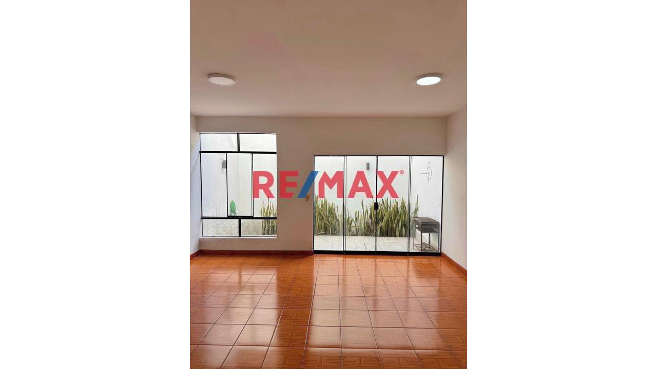 Exclusiva Casa En Condominio Privado De Solo 6 Casas / A Pasos De La Rambla Y Estacion La Cultura — foto 1