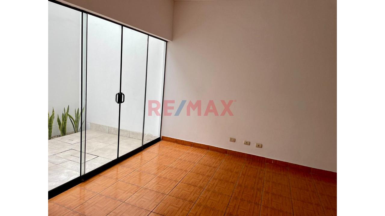 Exclusiva Casa En Condominio Privado De Solo 6 Casas / A Pasos De La Rambla Y Estacion La Cultura — foto 3
