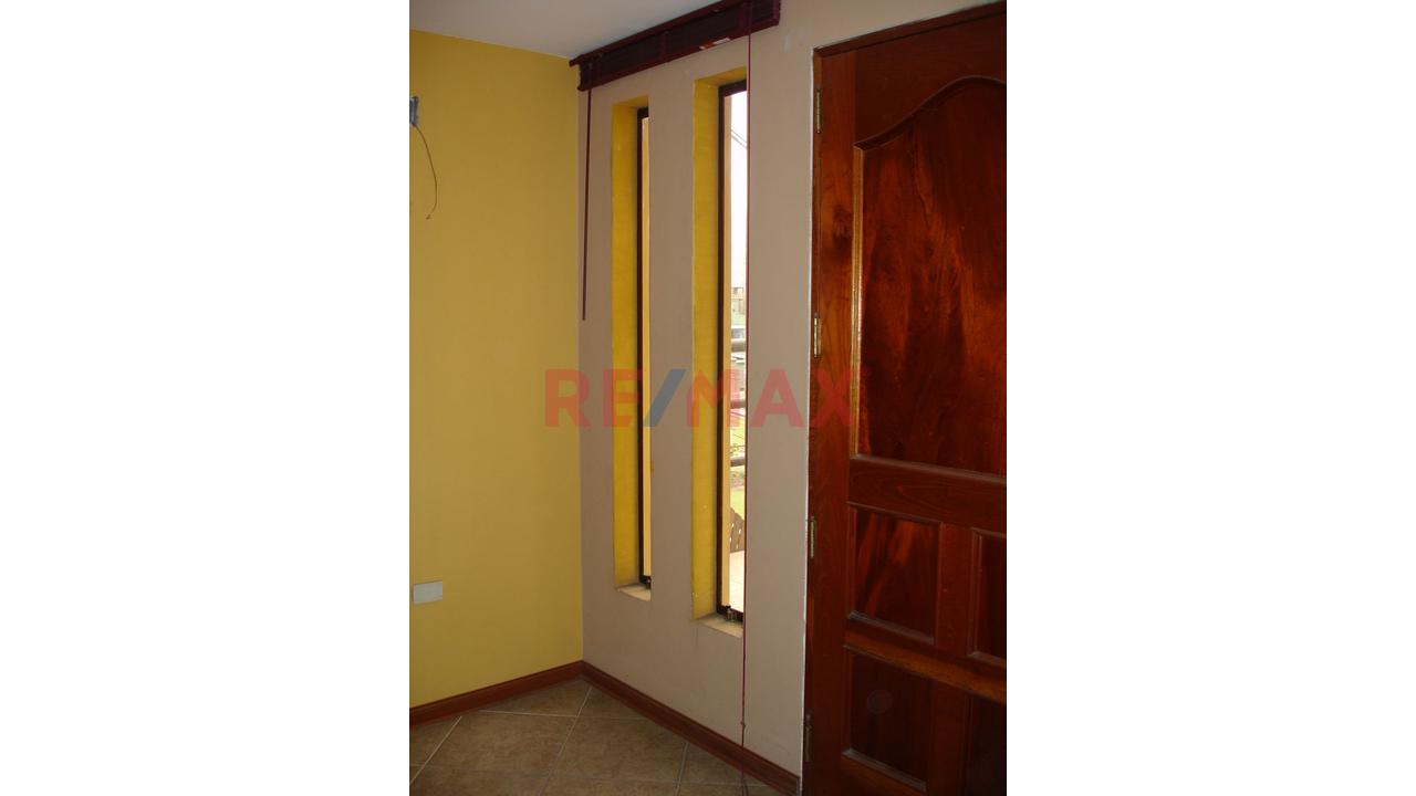 Venta De Casa En Carabayllo Urb Santa Isabel Excelente Ubicacion — foto 7