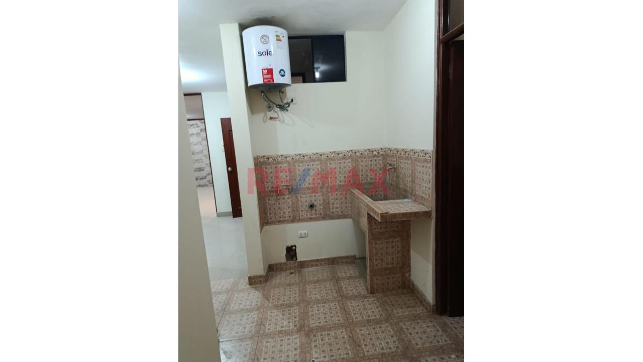 Vendo Lindo Y Amplio Departamento En 1Er Piso En Miraflores Country Club 1Era  Etapa — foto 12