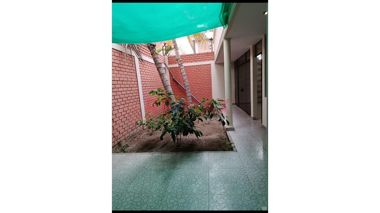 Vendo Lindo Y Amplio Departamento En 1Er Piso En Miraflores Country Club 1Era  Etapa — foto 13