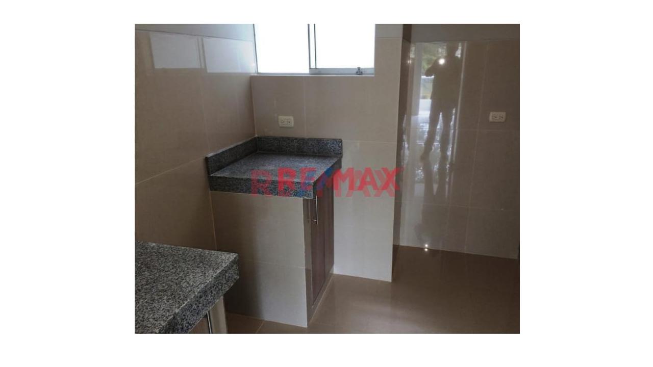 Vendo Lindo Departamento 4To Piso En Urbanizacion Miraflores. - 11