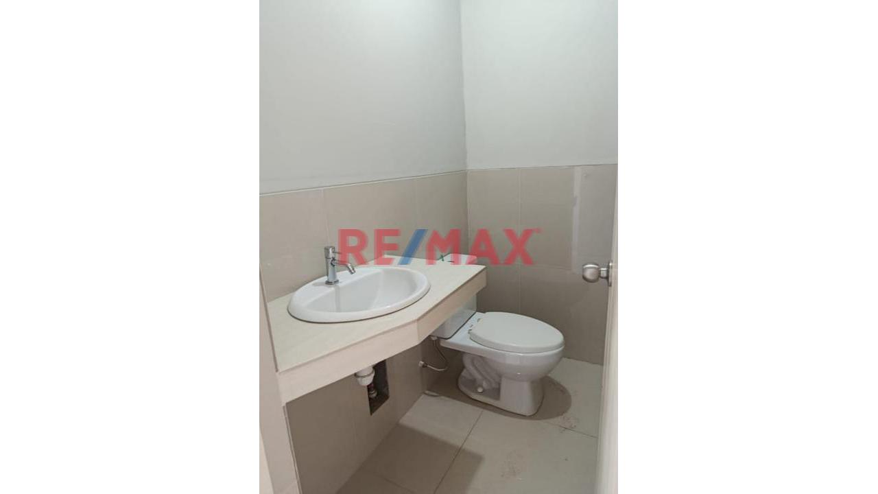 Vendo Lindo Departamento 4To Piso En Urbanizacion Miraflores. - 5