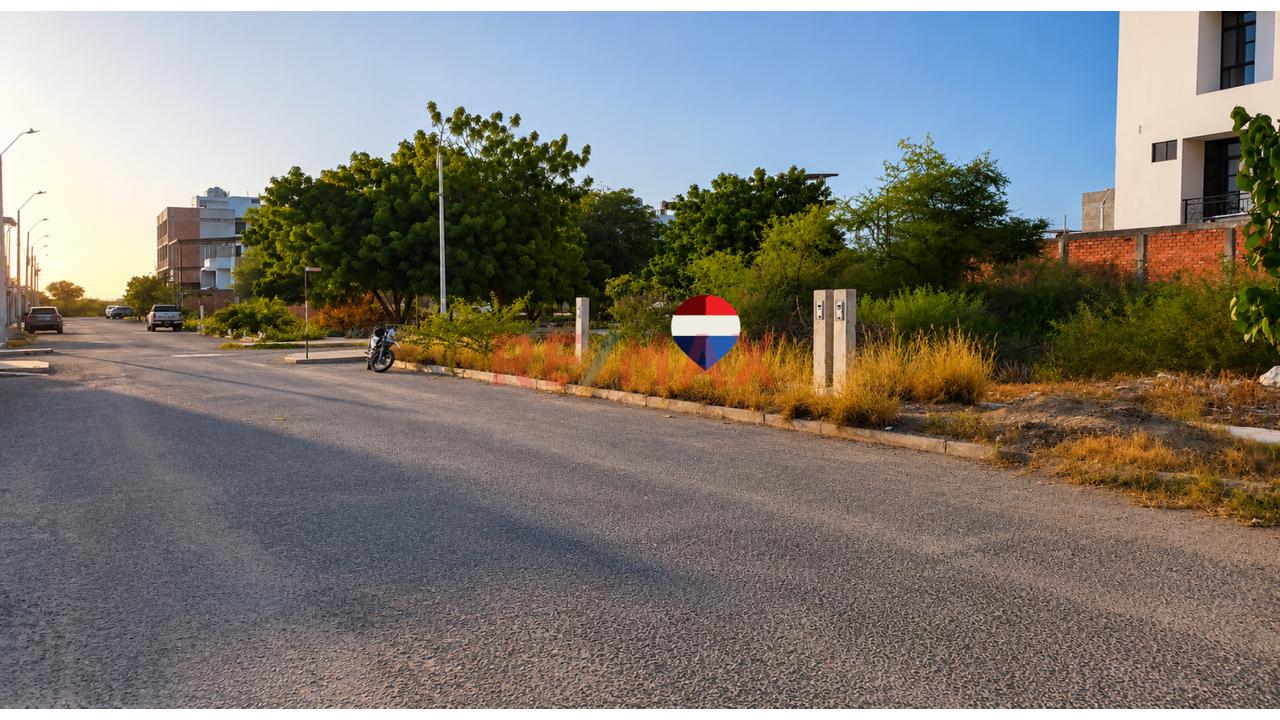 😮 Oportunidad 🏡 Terreno En Venta 📍 Urb. Los Corales – Entre Upao Y Udep 🎓 Entre 2 Parques 🌳 A.T. 140 M² 📐 Frente 8 Ml 📏 Urbanización Cerrada Con Seguridad 24 Horas 🔐 Zonificación Rdm 🏗️ Ideal - 1