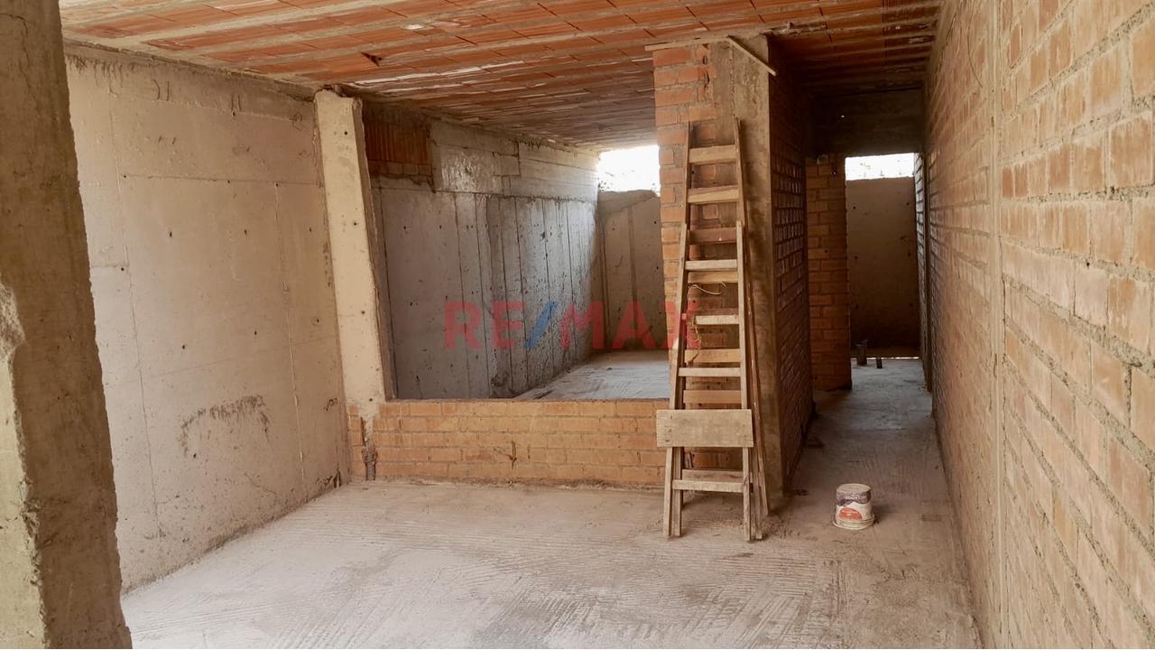 Venta De Proyecto Al 70% - Alto Bujama, Km 92 - 140 M² De Terreno - 5