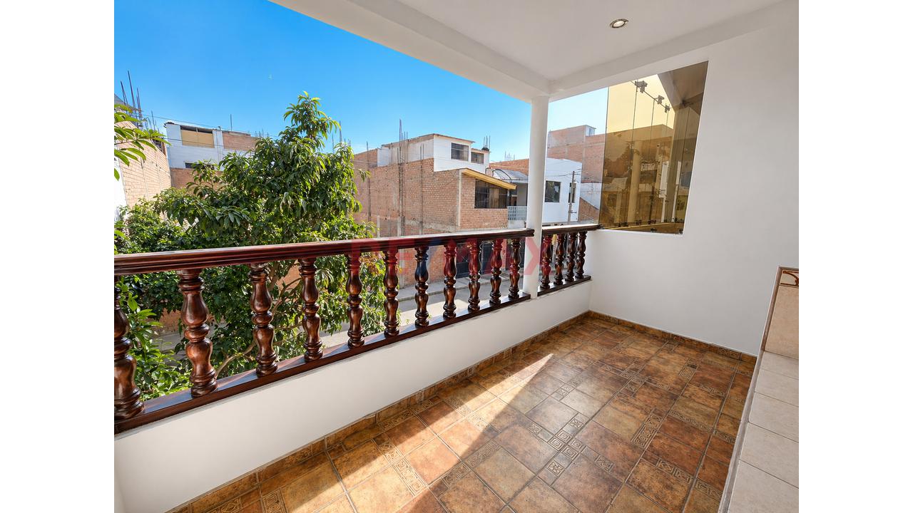 Venta De Casa De 4 Pisos Con Local Y Alto Potencial De Renta En Vipol De Naranjal,  San Martín De Porres — foto 7