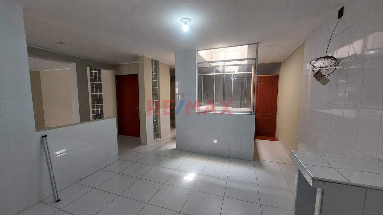 🏡✨ ¡Amplio Departamento De 220 M² En Alquiler En Ate! ✨🏡 — foto 9