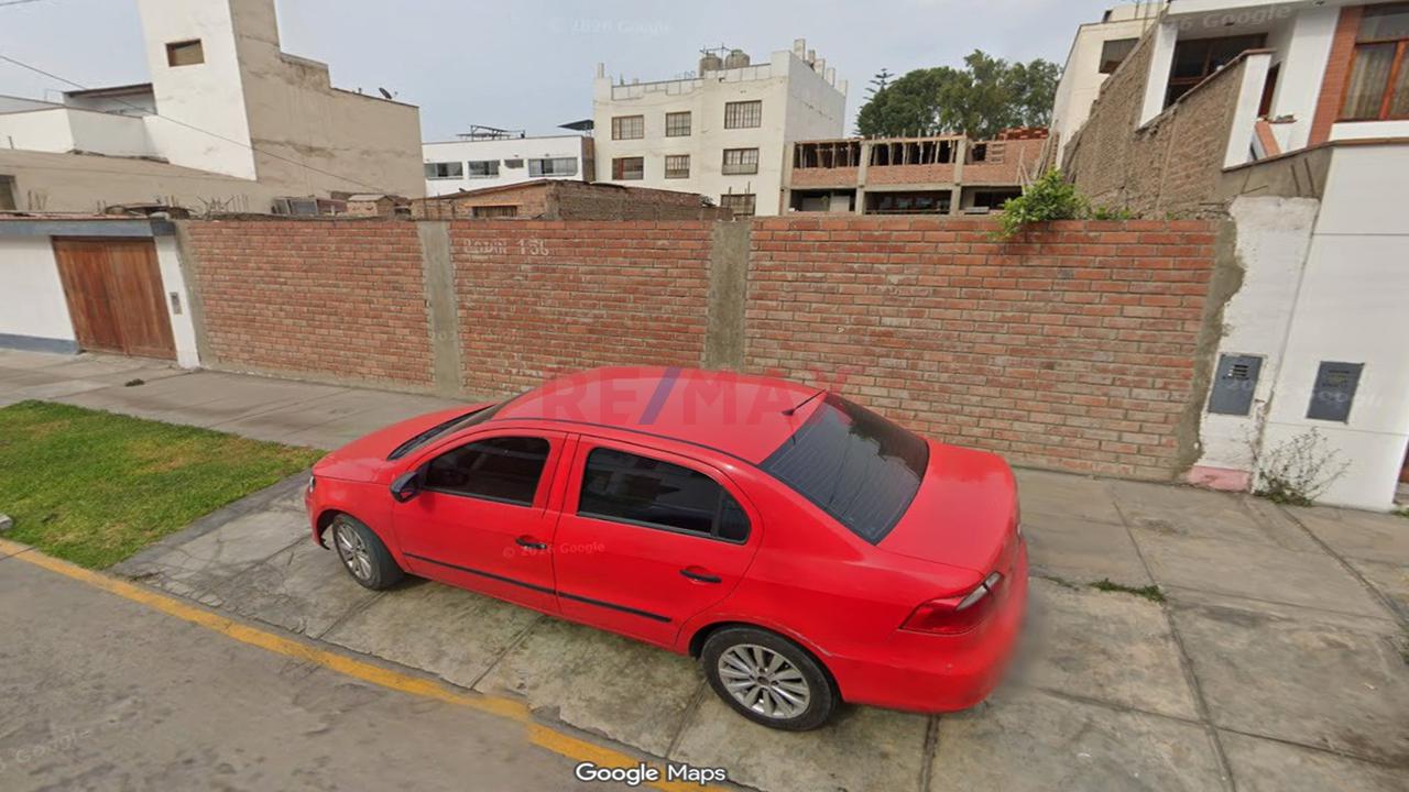 Terreno de ocasión ubicado en San Borja Terreno de ocasión ubicado en San Borja