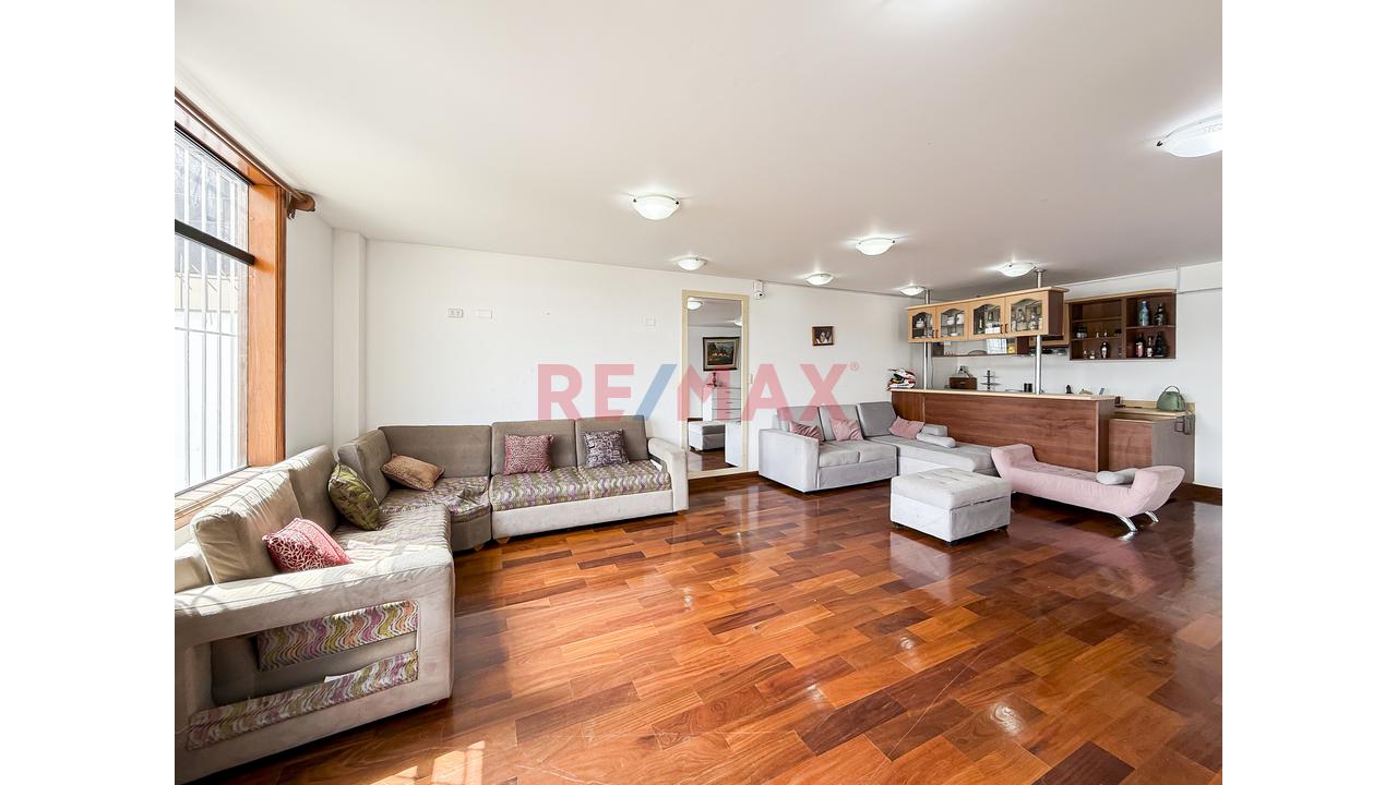Venta De Casa En La Molina Urb Las Lagunas