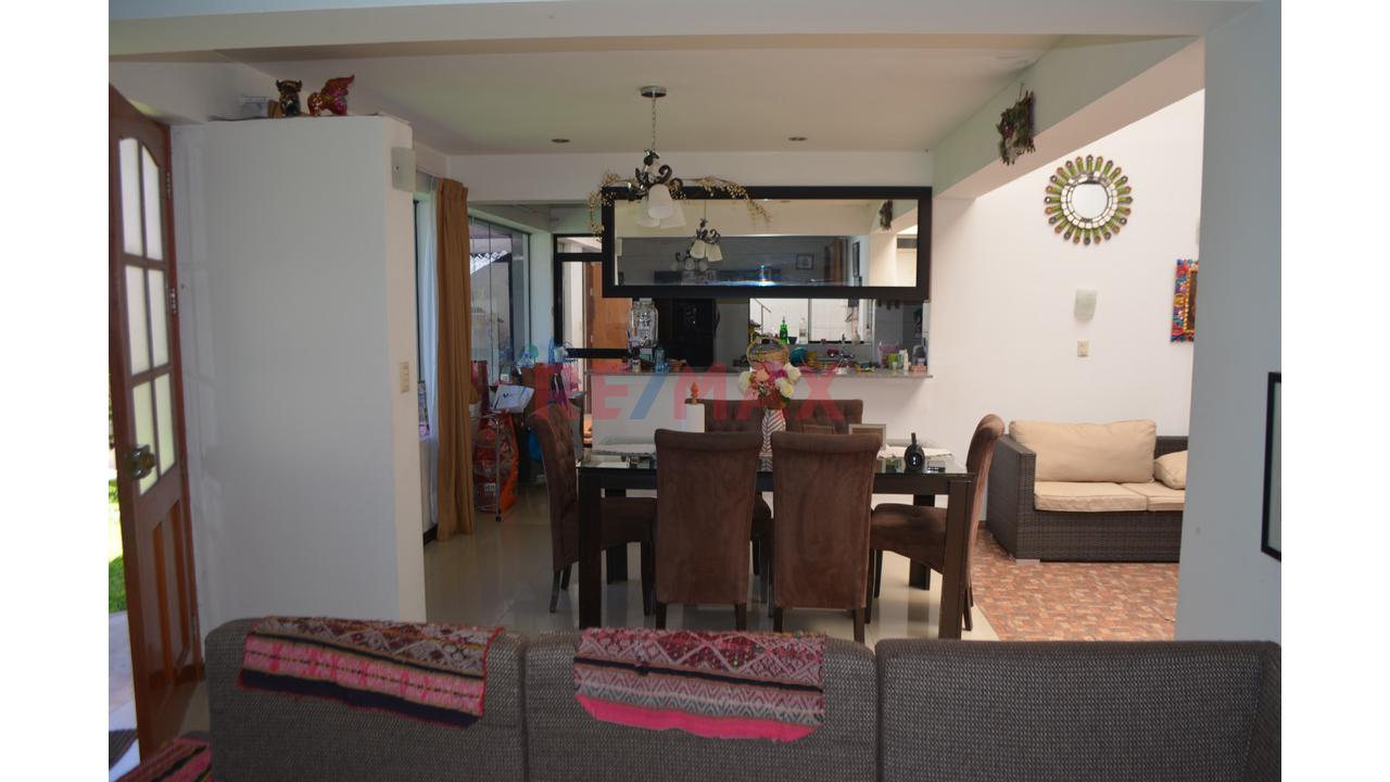 Terreno Frente Al Polideportivo De Cajona Huaylla - 3