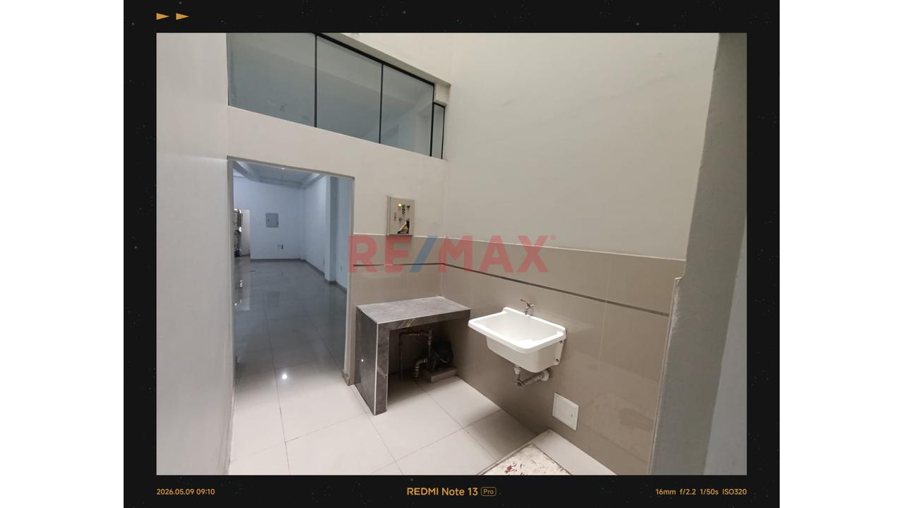 Oportunidad única Local comercial ubicado en San Juan De Lurigancho Oportunidad única Local comercial ubicado en San Juan De Lurigancho