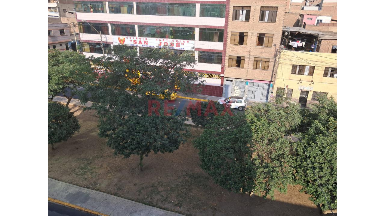 Vendo Amplio Departamento Frente A Parque En La Victoria 🌳📍 — foto 11