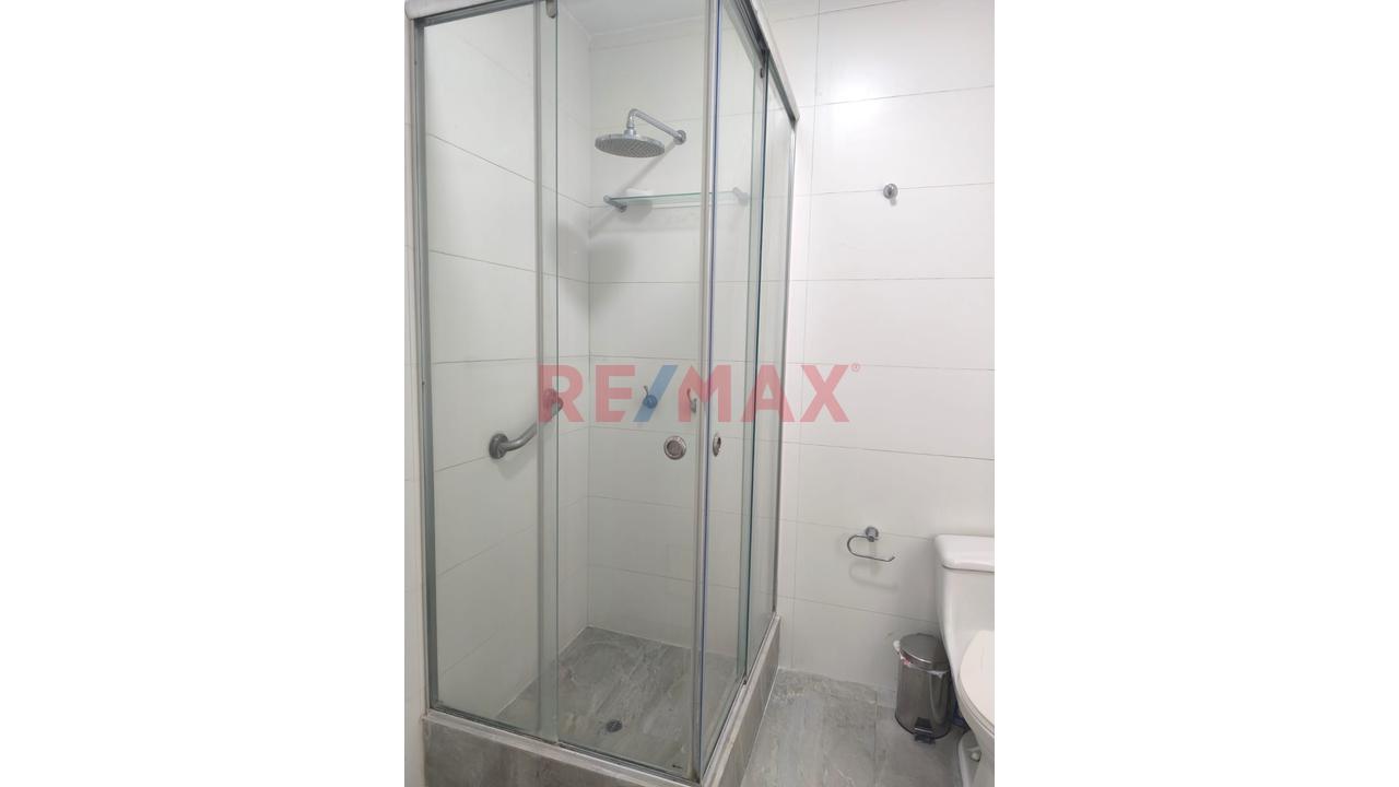 Bajo De Precio !!  Venta De Hermoso Triplex — foto 11