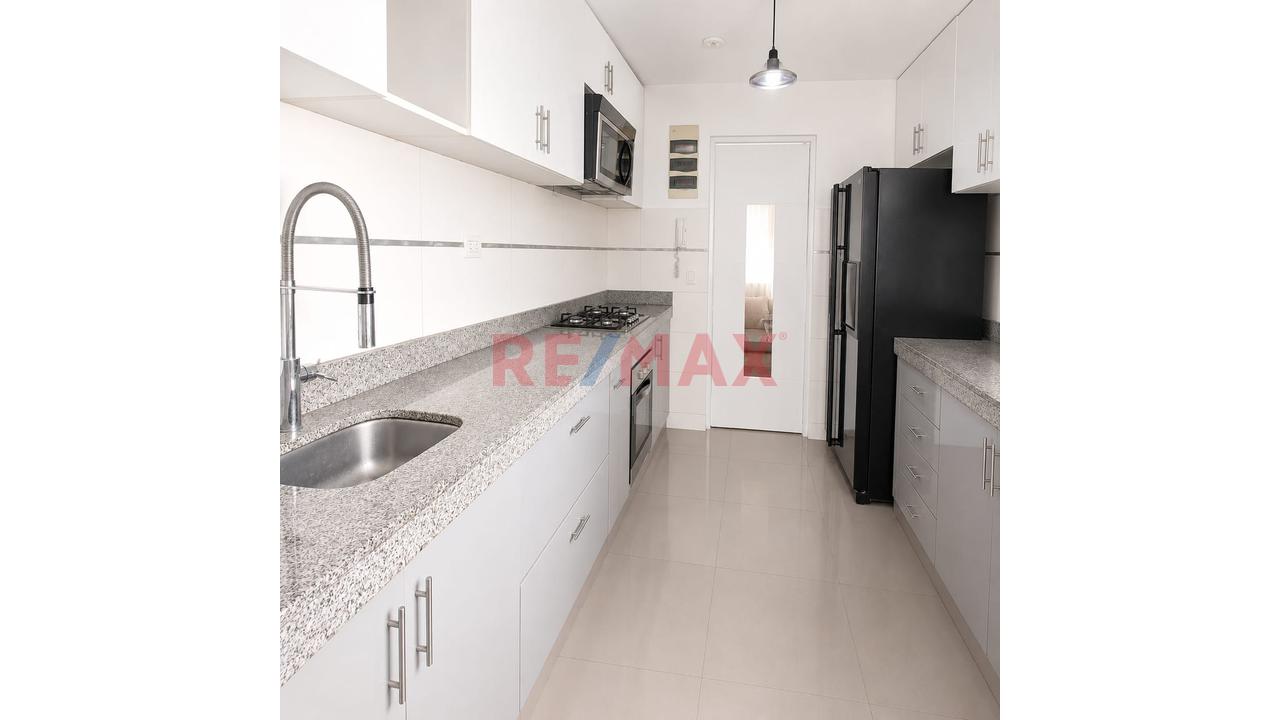 Bajo De Precio !!  Venta De Hermoso Triplex — foto 5